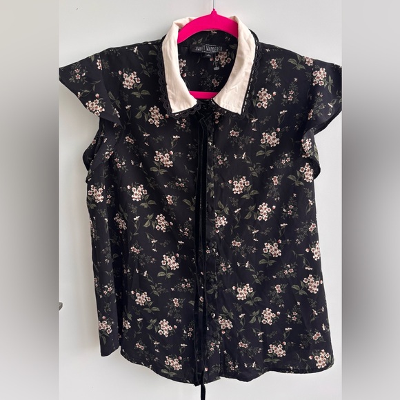 Sweet Wanderer Other - Sweet Wanderer Black Floral Blouse with Cream Collar